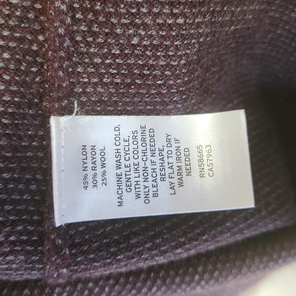 Sonoma Men's Burgundy/Black Half Zip Sweater, Size Medium, GUC - Picture 4 of 5